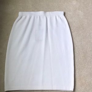 St John Evening white skirt NWT 6